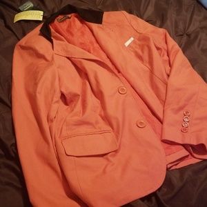 Peach Blazer size XXL. Black collar and pocket